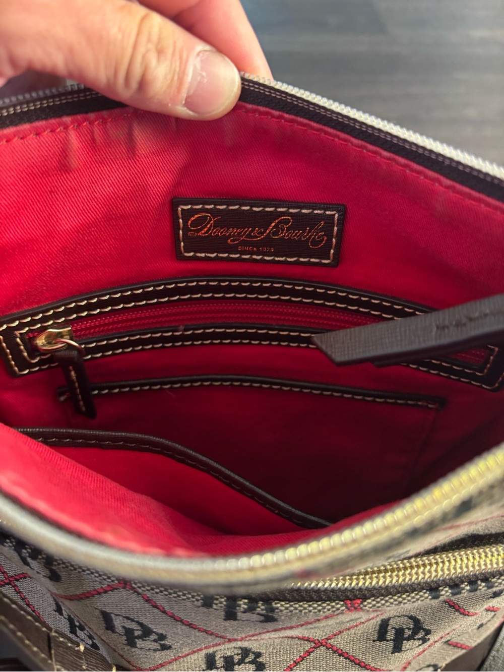 Dooney & Bourke Crossbody Bag Purse Grey Red - Picture 6 of 7